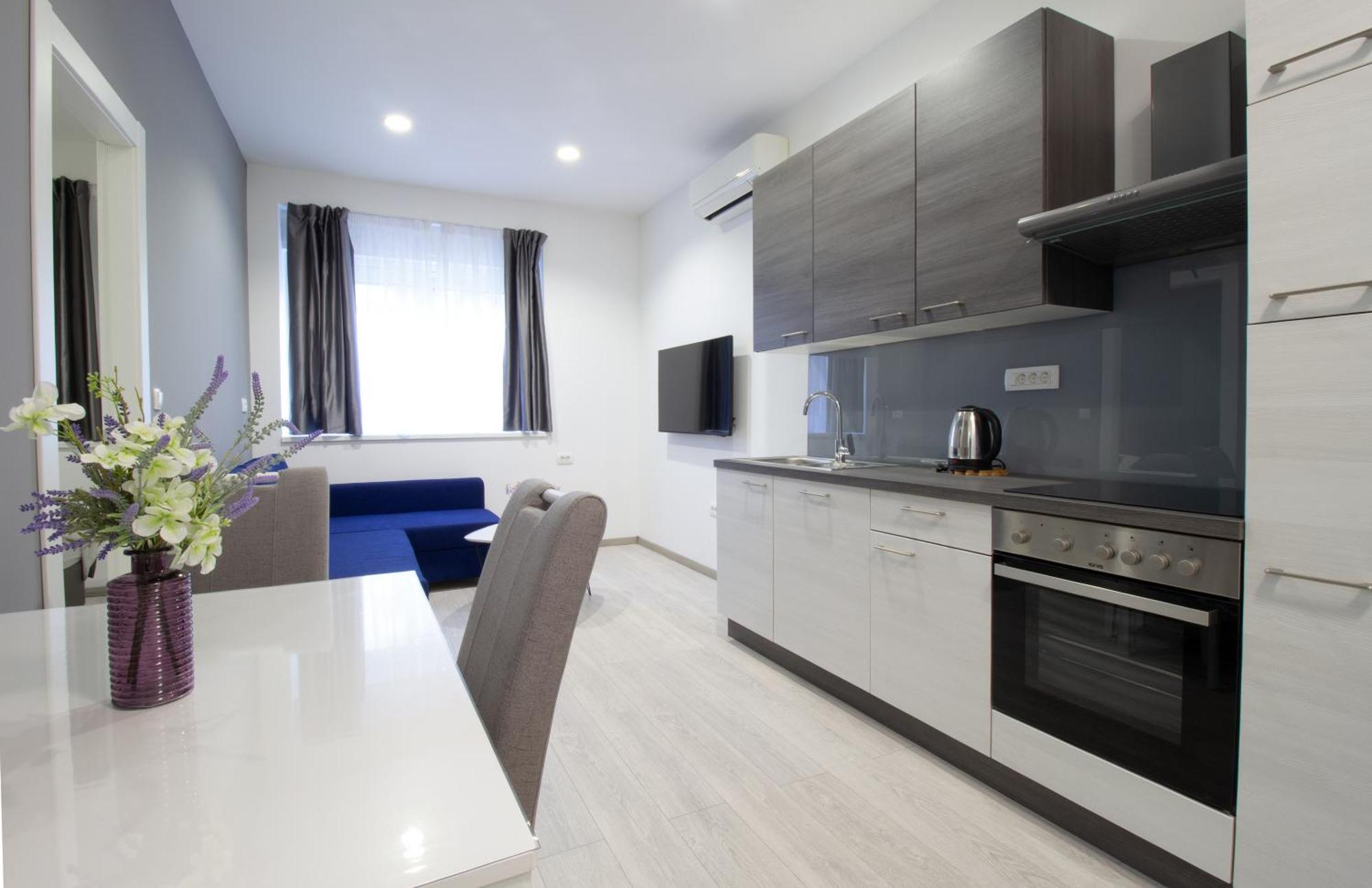 Split Urban Getaway Apartment ภายนอก รูปภาพ